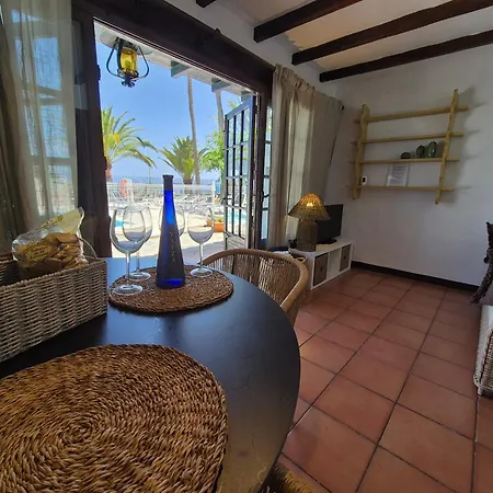 8i Ocean Front Playa 4 *